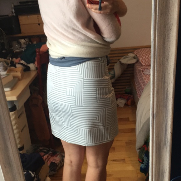 SOLD🌺Kate Spade Saturday mini skirt size 4 - Picture 4 of 10